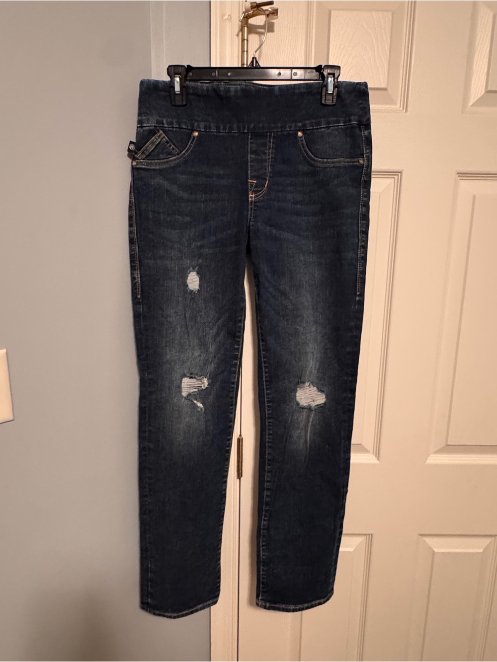 Rock & Republic pull-on distressed jeans, Denim Rx Fever
